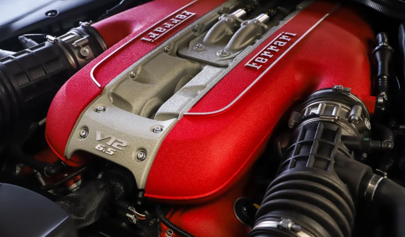 
								2021 Ferrari 812 Superfast full									