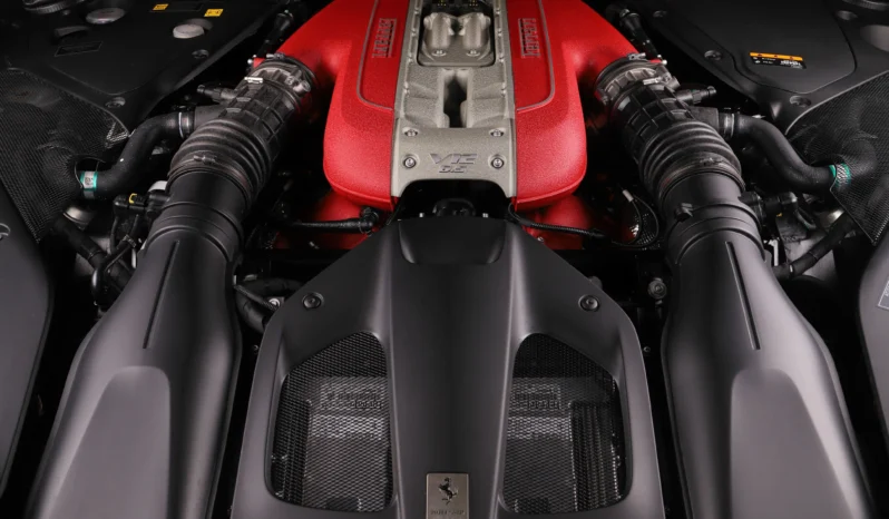 
								2021 Ferrari 812 Superfast full									