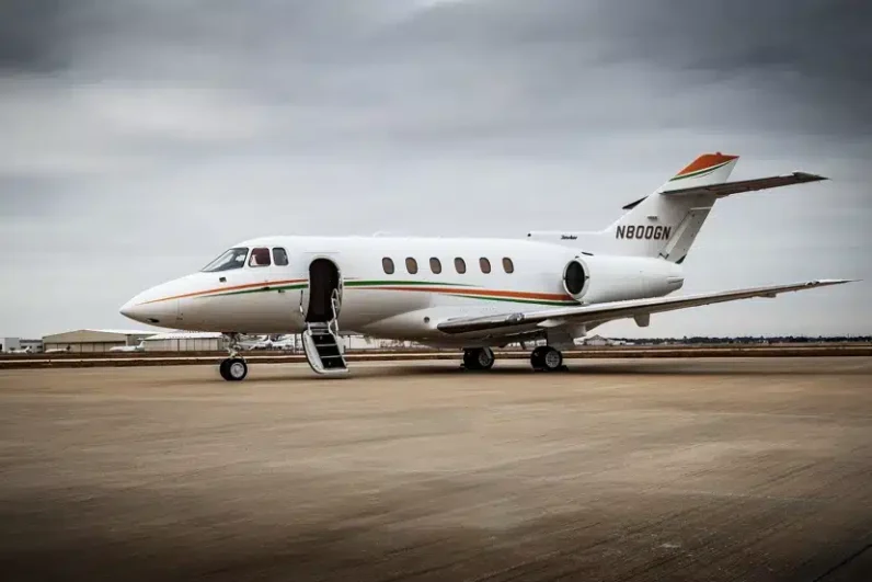 
								Hawker 800XP full									