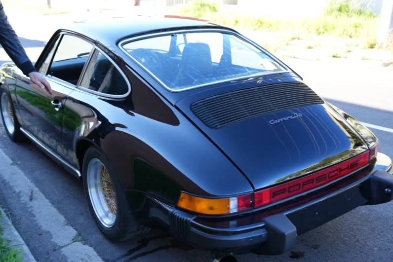 
								1976 Porsche 911 Carrera 3.0 full									