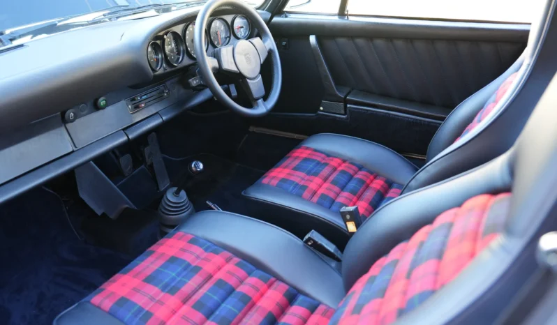 
								1976 Porsche 911 Carrera 3.0 full									