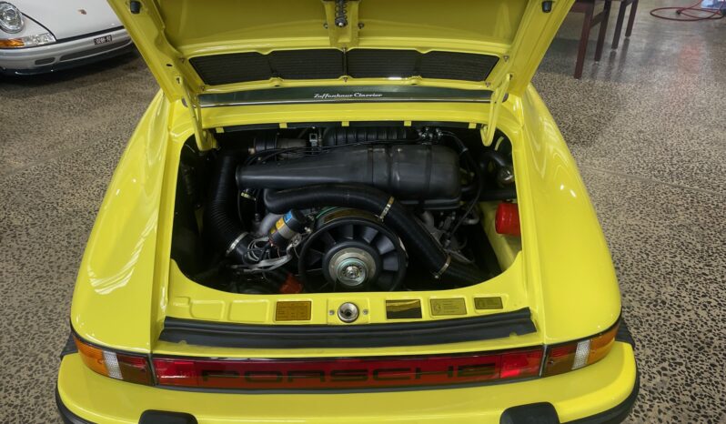 
								1977 Porsche 911 S full									