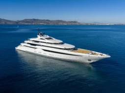 M/Y O’Pari Luxury Yacht Charter