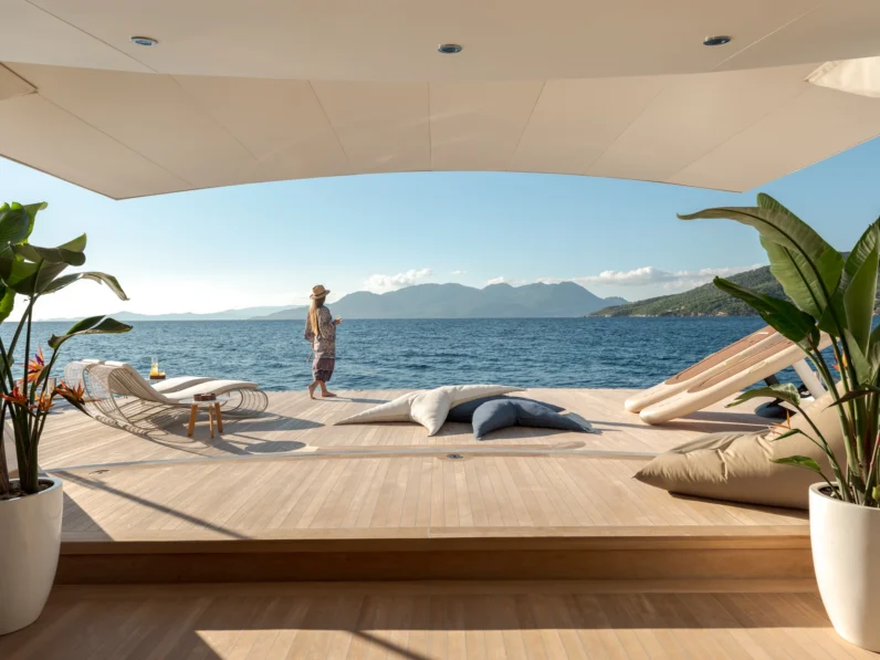 
								M/Y O’Pari Luxury Yacht Charter full									