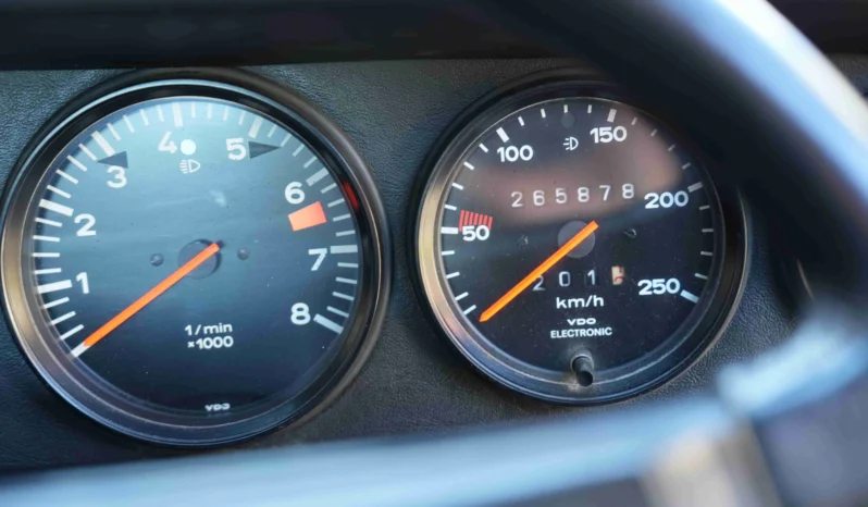 
								1977 Porsche 911 S full									