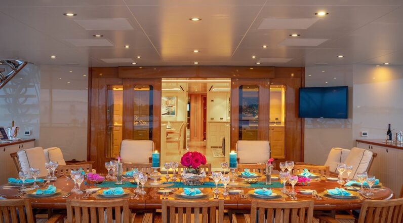 
								M/Y Laurel Luxury Yacht Charter full									