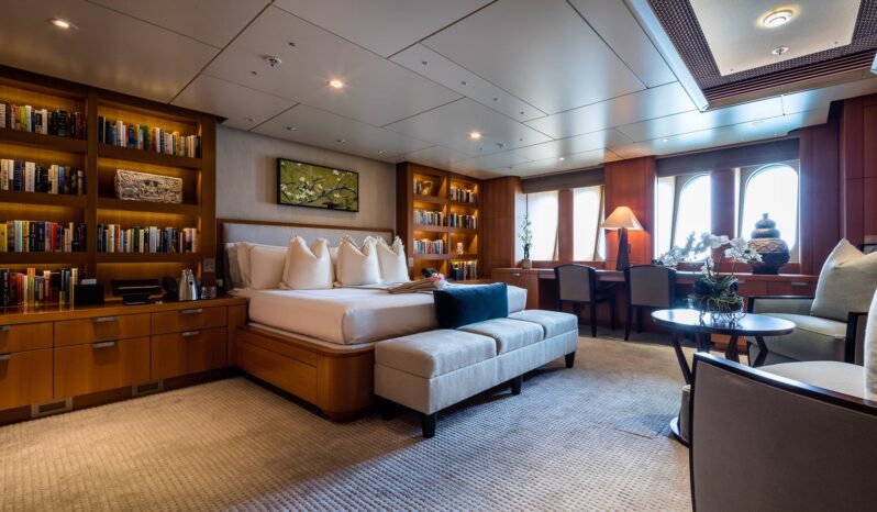 
								M/Y Octopus Luxury Explorer Yacht Charter full									