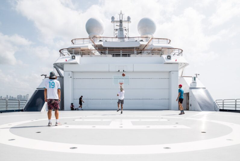 
								M/Y Octopus Luxury Explorer Yacht Charter full									