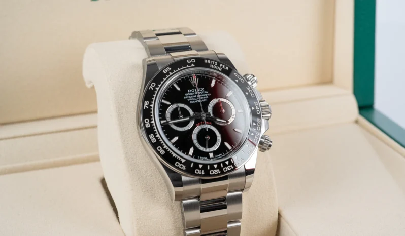 
								Rolex Daytona 126500LN full									