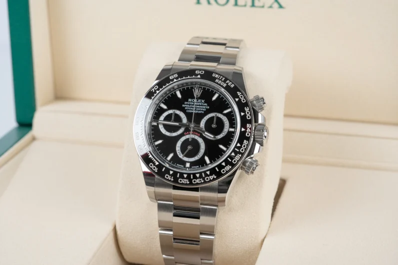 
								Rolex Daytona 126500LN full									