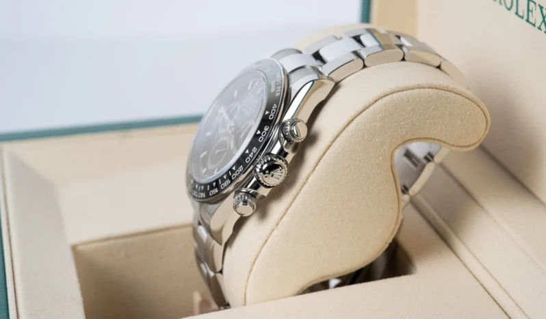 
								Rolex Daytona 126500LN full									