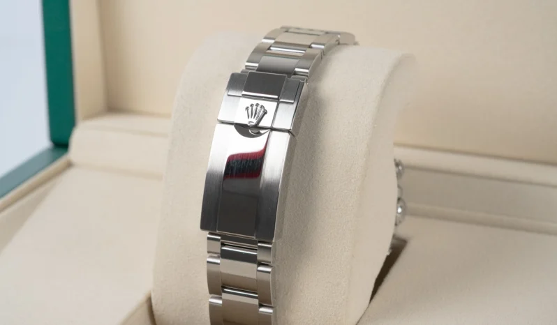 
								Rolex Daytona 126500LN full									
