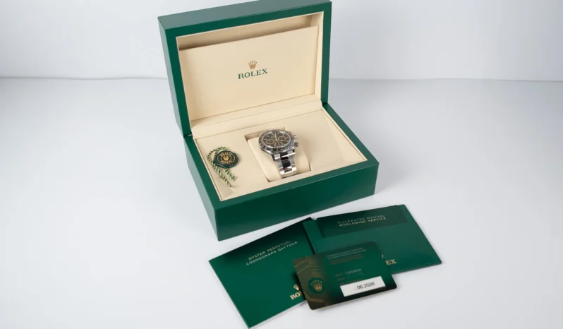
								Rolex Daytona 126500LN full									