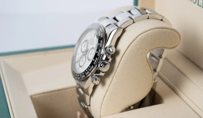 
								Rolex Daytona 126500LN full									