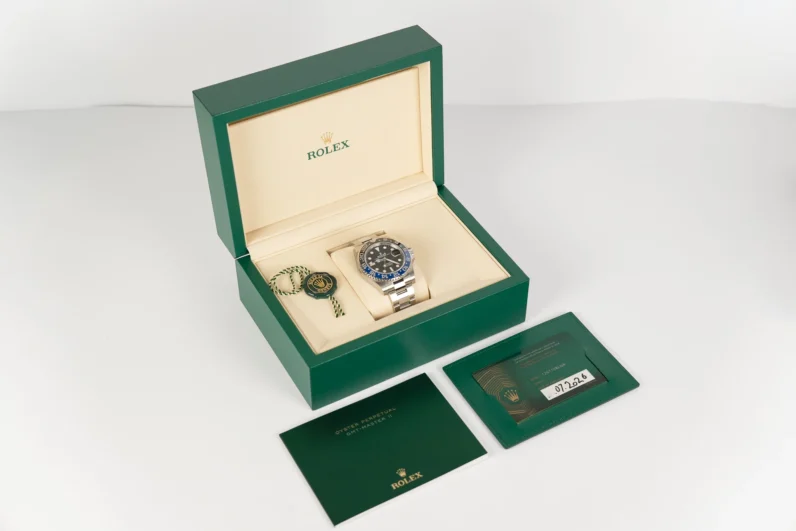
								Rolex GMT-Master II 126710BLNR full									