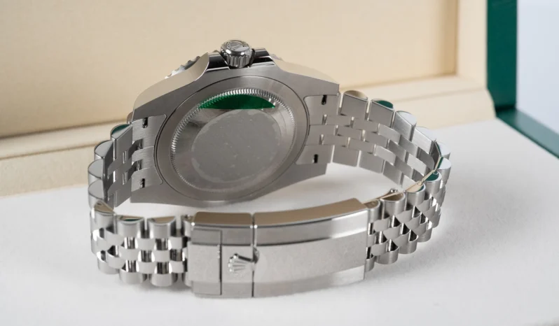 
								Rolex GMT-Master II 126710GRNR full									