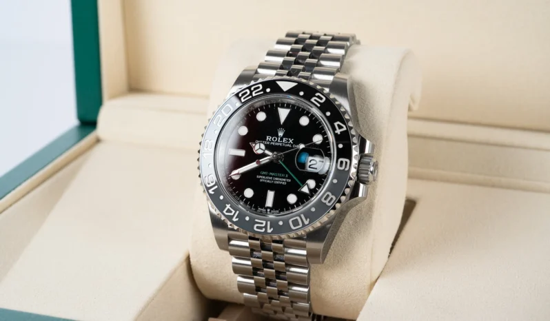 
								Rolex GMT-Master II 126710GRNR full									