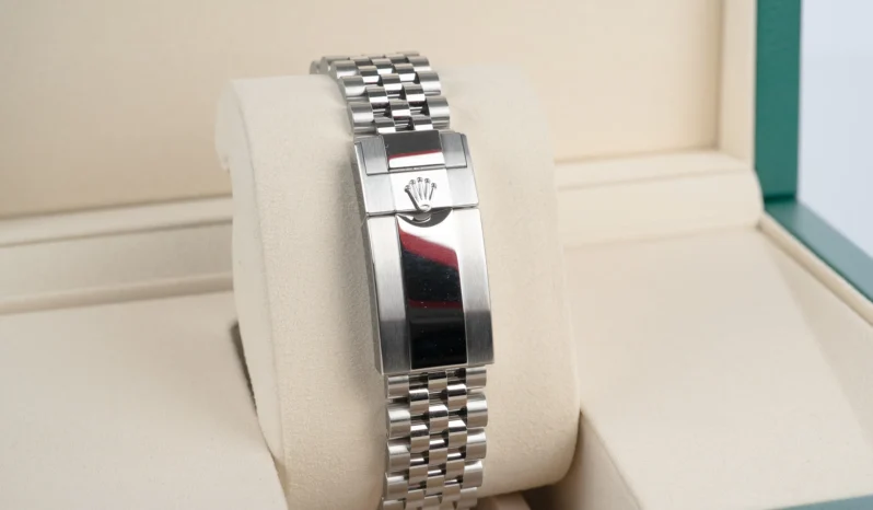 
								Rolex GMT-Master II 126710GRNR full									