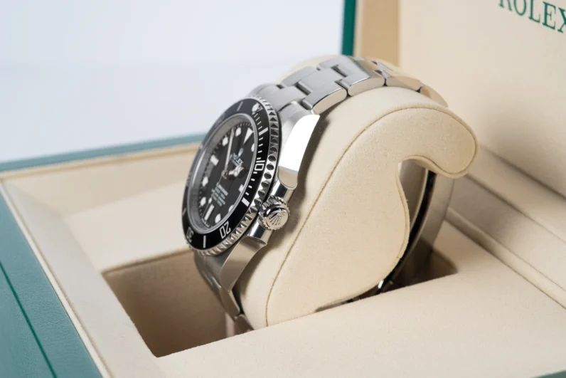 
								Rolex Submariner 124060 full									