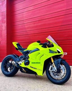 2025 Ducati V4 Panagale