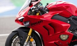 2025 Ducati V4 Panagale